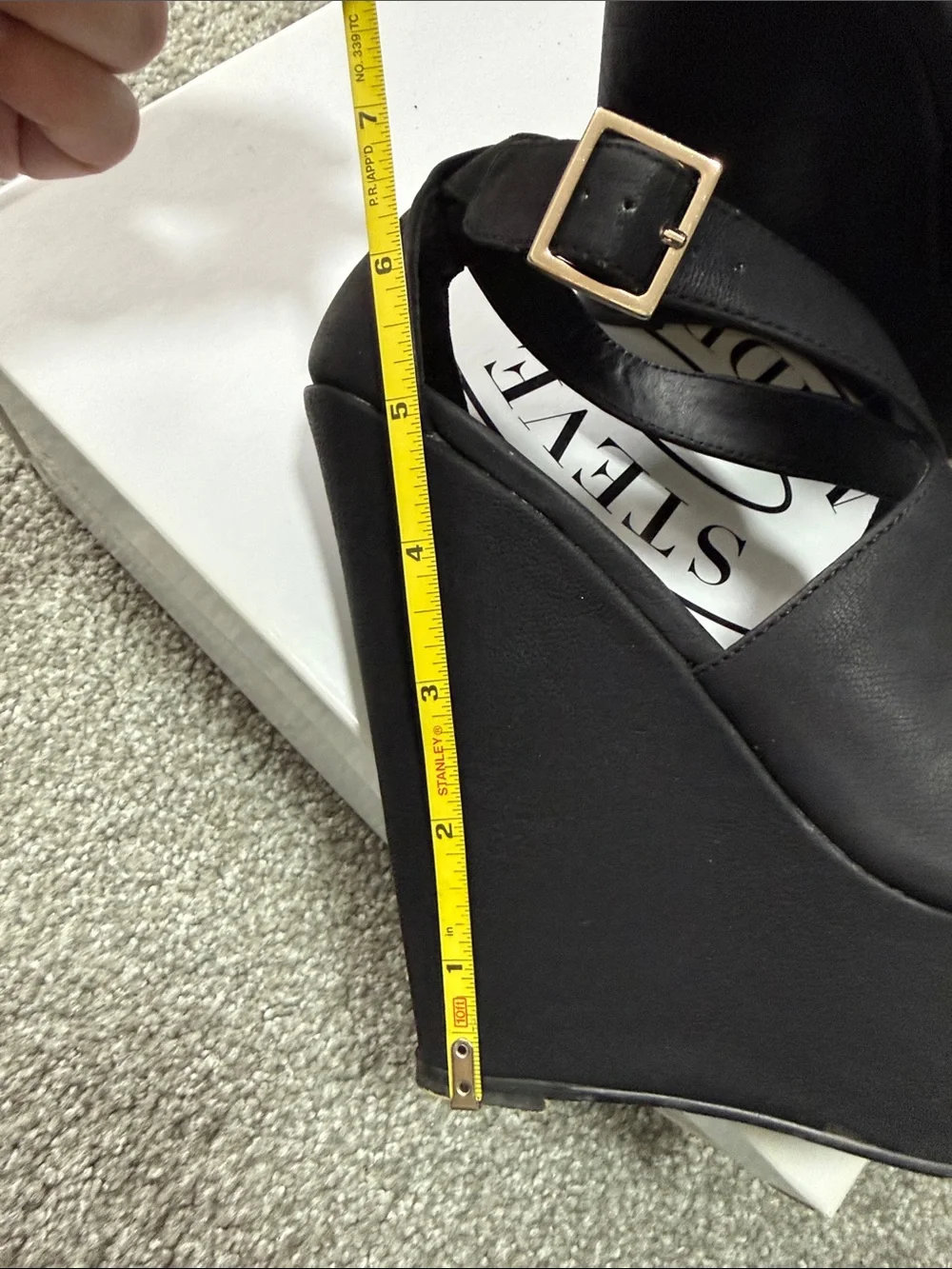 Steve Madden Black Platform Sandals - Xternal